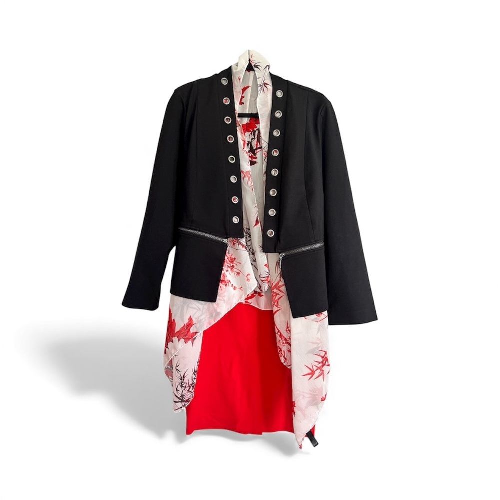 *%SOLD%* Rockin Michel Studio Black Blazer that also converts to a crop